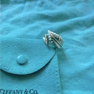 VINTAGE Authentic Tiffany and Co. Silver/gold leaf ring size 5.5